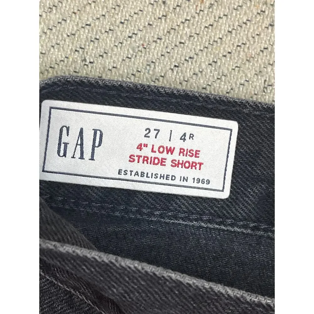 Gap 4” Low Rise Stride black distressed denim Shorts, size 27/ 4